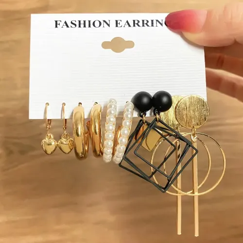 Faux Pearl Decor Black Triangle Drop Earrings (5 pairs)